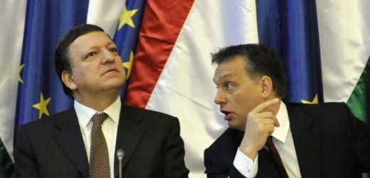 Šéfkomisař Barroso a maďarský premiér Orbán.