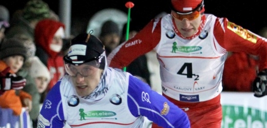 Český běžec na lyžích Martin Jakš (vpředu) se po předposlední etapě Tour de Ski posunul na průběžné třetí místo. 