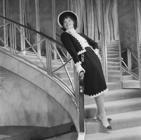Katherine Hepburnová v divadelní hře Coco.
