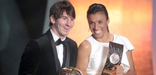 Fotbalista Messi a fotbalistka Martha se mohli radovat z prvenství.