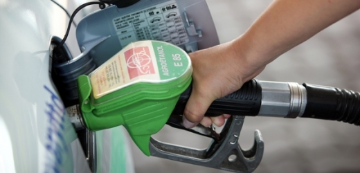 Seznamy nepoctivých benzínek se objevily na internetu (ilustrační foto).