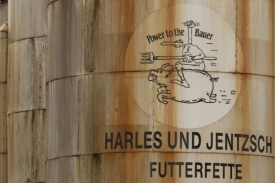 Prokuratura zkoumá, zda může firmě Harles und Jentzsch rovnou zajistit majetek.