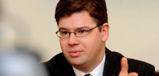 Ministr spravedlnosti Jiří Pospíšil vystoupil.