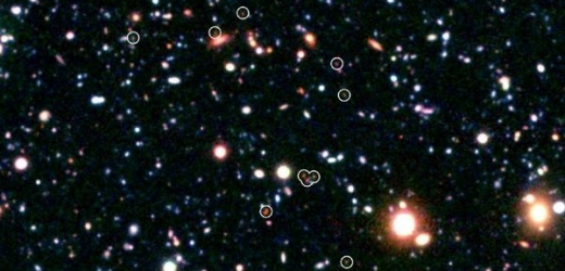 Nejvzdálenější galaktická kupa je od nás vzdálena 12,6 miliardy světelných let.