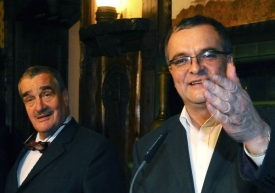 Miroslav Kalousek (vpravo), mocný spojenec Kaderky. 
