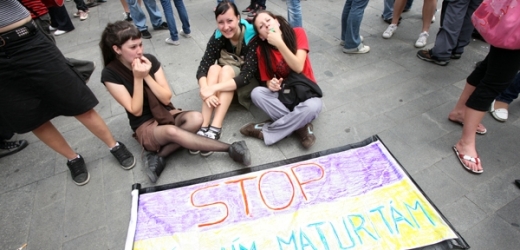 Mnozí studenti, kteří protestují proti státem garantovaným, zčásti jednotným maturitám, jsou sami proti sobě (ilustrační foto). 