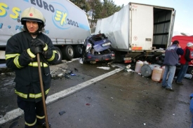 Loni se zvýšil počet nehod zaviněných řidiči nákladních aut (ilustrační foto).