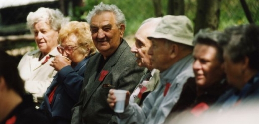Důchodci (ilustrační foto).