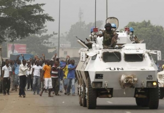 Jednotky OSN v Pobřeží slonoviny zatím zabraňují jen nejhoršímu.