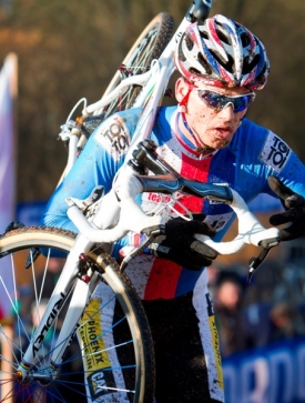 Zdeněk Štybar na trati mistrovství světa v Sankt Wendelu.