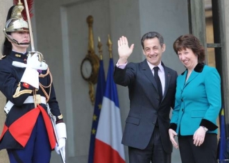 Unie pro Středomoří je Sarkozyho dítě. Na snímku s šéfkou diplomacie EU Ashtonovu.