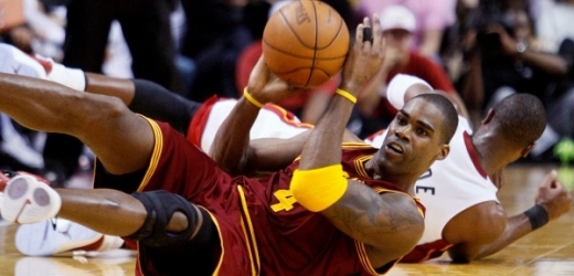 Basketbalisté Clevelandu klesají zápas od zápasu do propasti NBA.