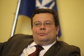 Českému předsednictví šéfoval dnešní ministr obrany Alexandr Vondra.