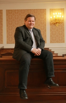 Skeptický vůči návrhu je i Zdeněk Škromach z opoziční ČSSD.