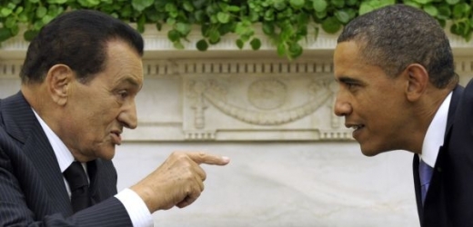 Obama v rozhovoru s Mubarakem.
