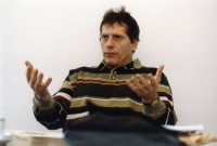 Někdejší disident Vladimír Hučín zdědil významný podíl ve firmě Kazeto.