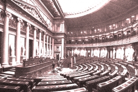 Sněmovna dnes, od roku 1911 se hlavní sněmovní sál říšské rady téměř nezměnil. 