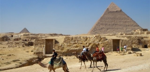 Turisté zamířili od pyramid jinam (ilustrační foto).