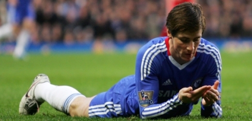 Fernando Torres v prvním zápase za Chelsea.
