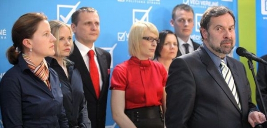 Plzeňský klub VV brojí proti přílišnému levicovému populismu strany.