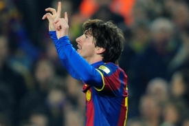 Z posledního vzájemného klání odcházel jako vítěz Lionel Messi.