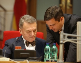 Primátor ODS a jeho náměstek ČSSD. Bohuslav Svoboda a Karel Březina.