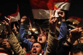 Přání demonstrantů na odstoupení Mubaraka se zatím nesplnilo.