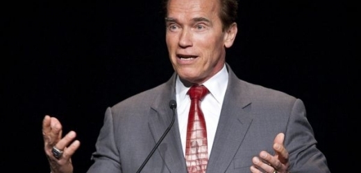 Arnold Schwarzenegger se s filmovým světem rozhodně neloučí.