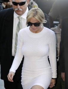 Lindsay Lohanová jde k soudu.