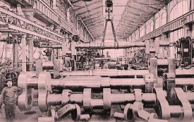 Strojírna Vítkovických železáren v roce 1911, tady se zpracovávala ocel i pro rakouské válečné křižníky, na které poskytl úvěr státu právě baron Albert Rothschild.