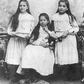 Franzovy tři sestry: Valli, Elli a Ottla.