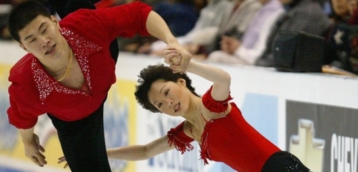 Čínský sportovní pár Čang Tan (vpravo) a Čang Chao.