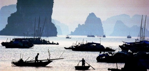 Zátoka Ha Long patří mezi nejvyhledávanější místa ve Vietnamu. 