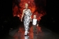Zpěvačka a návrhářka Gwen Stefani se objevila na pódiu se svým synem Kingstonem.