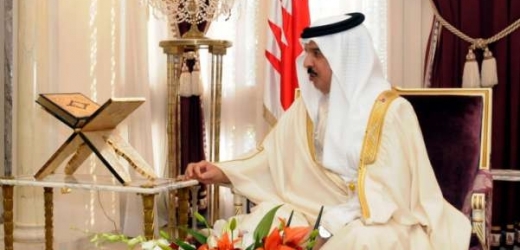 Bahrajnský panovník Hamad bin Ísa Chalífa. 