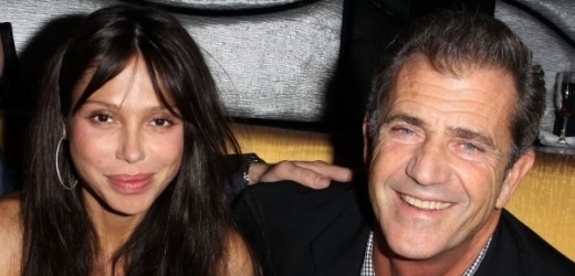Mel Gibson s bývalou přítelkyní Oksanou Grigorijevovou. 