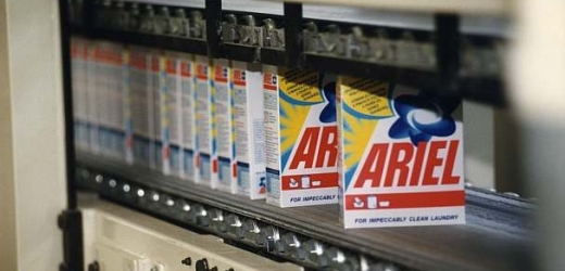 Antimonopolní úřad pokutoval i Procter & Gamble, který vyrábí Ariel.