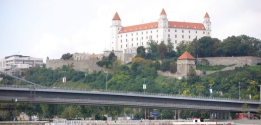 Na Slovensku plánují zavedení superhrubé mzdy.