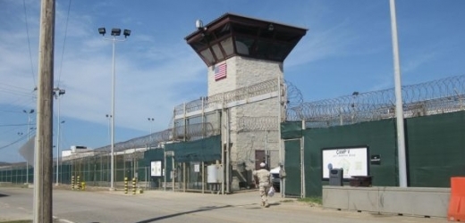 Do věznice Guantanámo se chystá afghánská delegace. Chce jednat o propouštění vězňů.