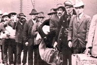 Vystěhovalci do Ameriky na Ellis Islandu v New Yorku.