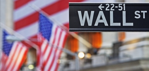 Bankéři z Wall Streetu si loni platově polepšili (ilustrační foto).
