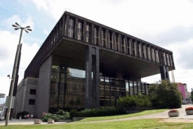 Budova Federálního shromáždění je největší realizací Karla Pragera.