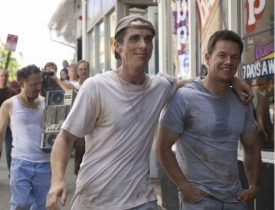 Christian Bale a Mark Wahlberg ve filmu Fighter.