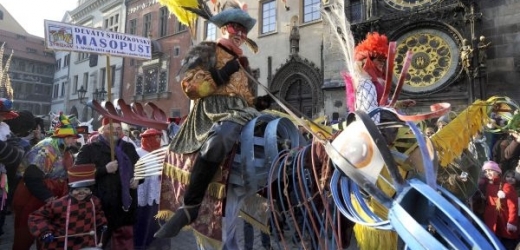 V sobotním karnevalovém průvodu v Praze bylo možné spatřit mnoho nádherných kostýmů a masek.