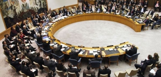Rada bezpečnosti OSN jednomyslně schválila sankce proti vedoucím představitelům Libye.