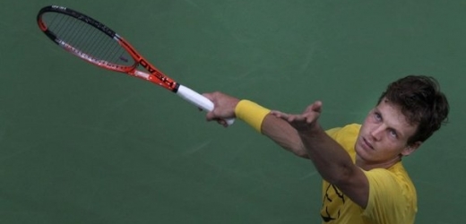 Tomáš Berdych na svém prvním tréninku před Davis Cupem v Ostravě.