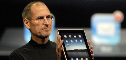 Steve Jobs uchvátil publikum loňskou prezentací původního iPadu. Zbudou mu síly i na nový model?