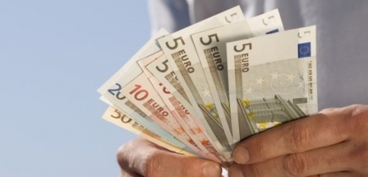 Češi nedůvěřují společné evropské měně. I kvůli poslední krizi.