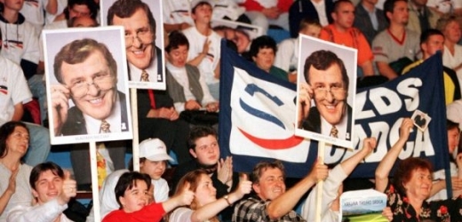 Prakticky ihned po svém vzniku na jaře 1991 ovládlo Hnutí za demokratické Slovensko (HZDS) politickou scénu v zemi.