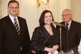 Premiér Petr Nečas, jeho žena Radka a Václav Klaus.